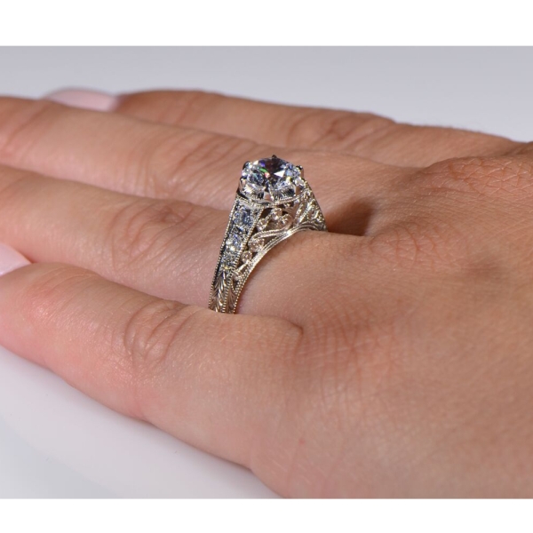 What to Expect from a Whitehouse Brothers Ring