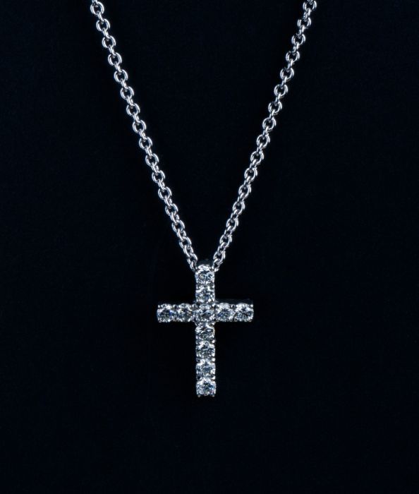 SMALL 0.28CT CROSS PENDANT