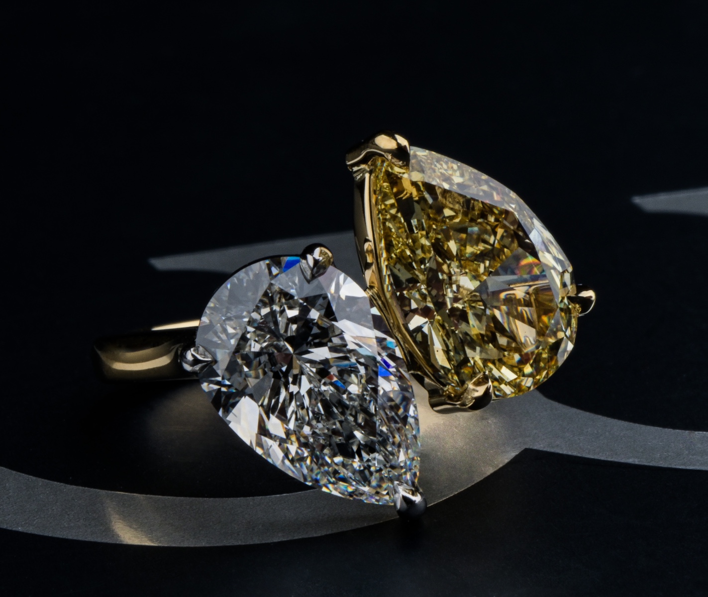 Ella Langley 2026 ACM Awards Yellow Diamond Bypass Ring